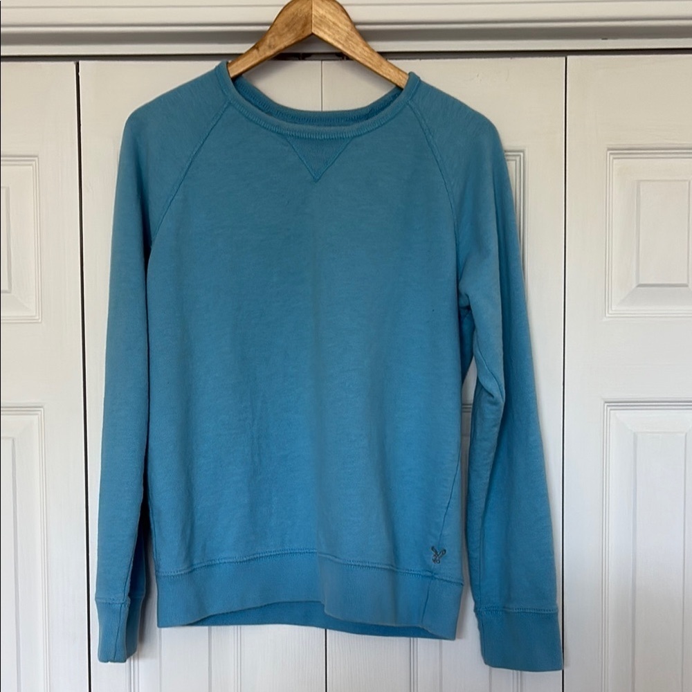 Blue Crew Neck Pullover Sweater with Ribbed Cuffs Men’s Medium